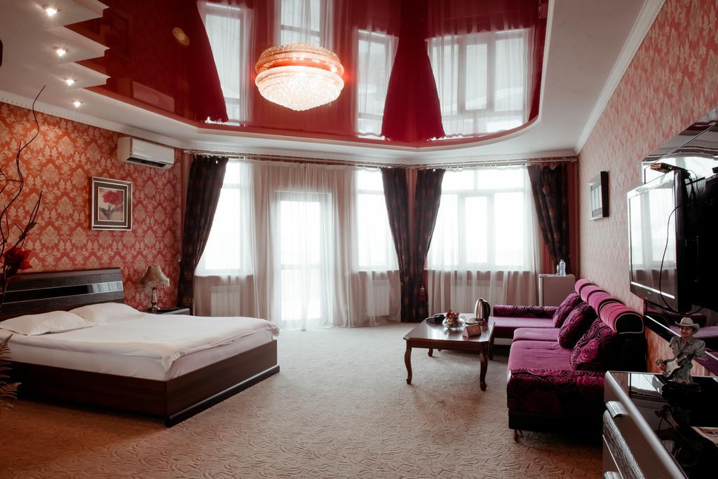 Albatros Hotel Biškek Exteriér fotografie